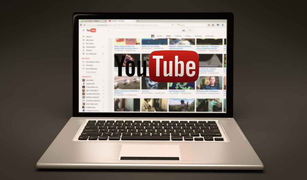 jak działa algorytm YouTube