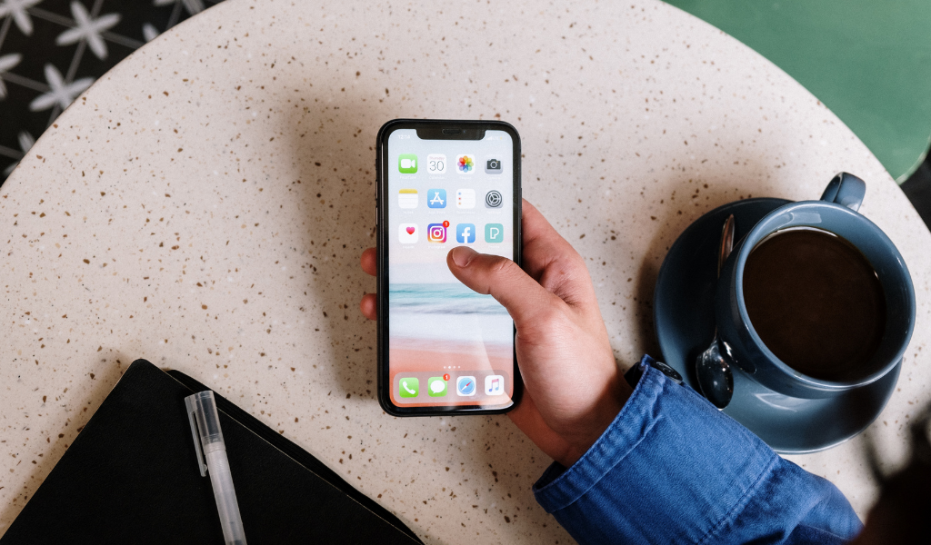 social media selling